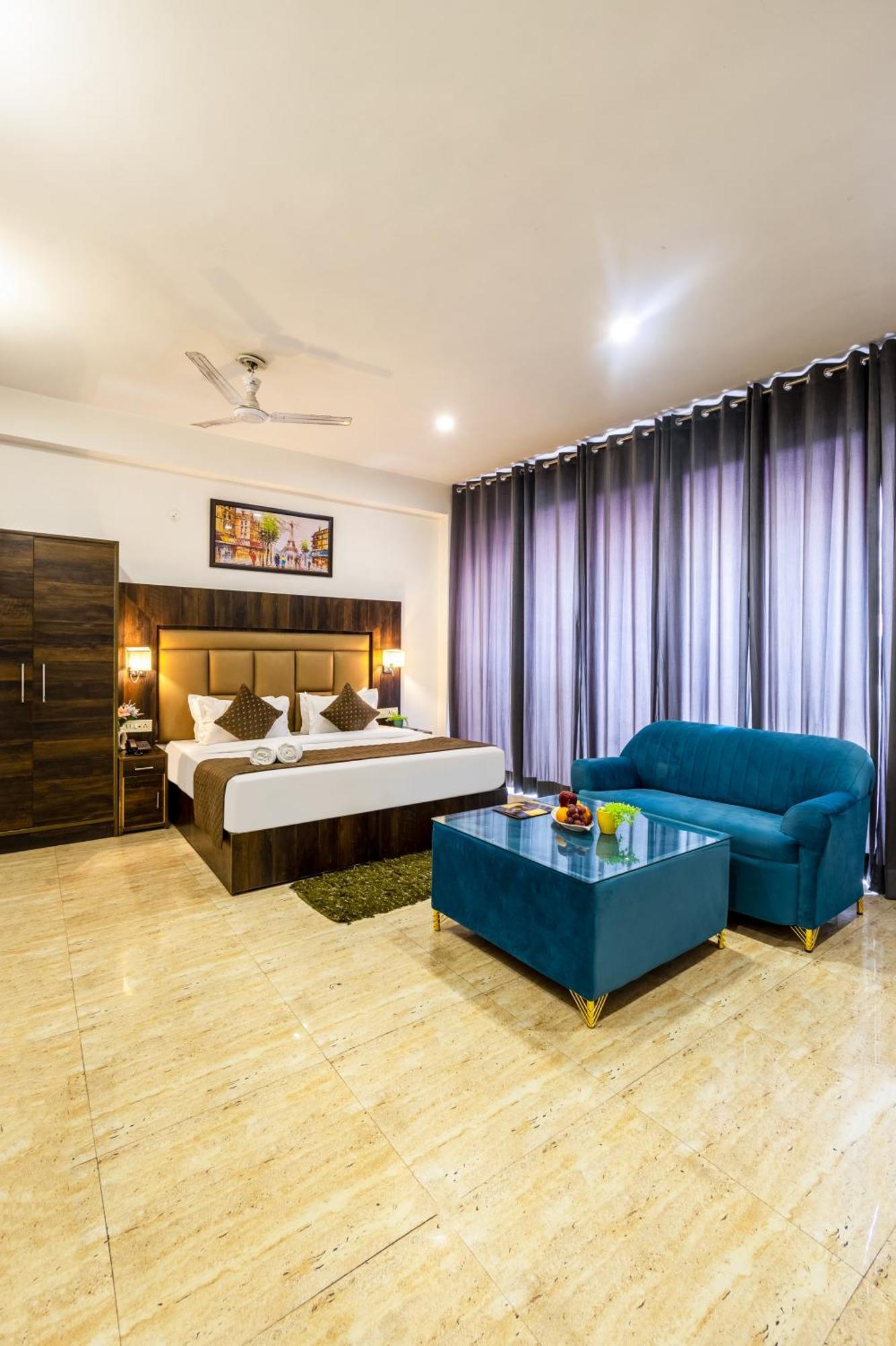 King Room with Balcony